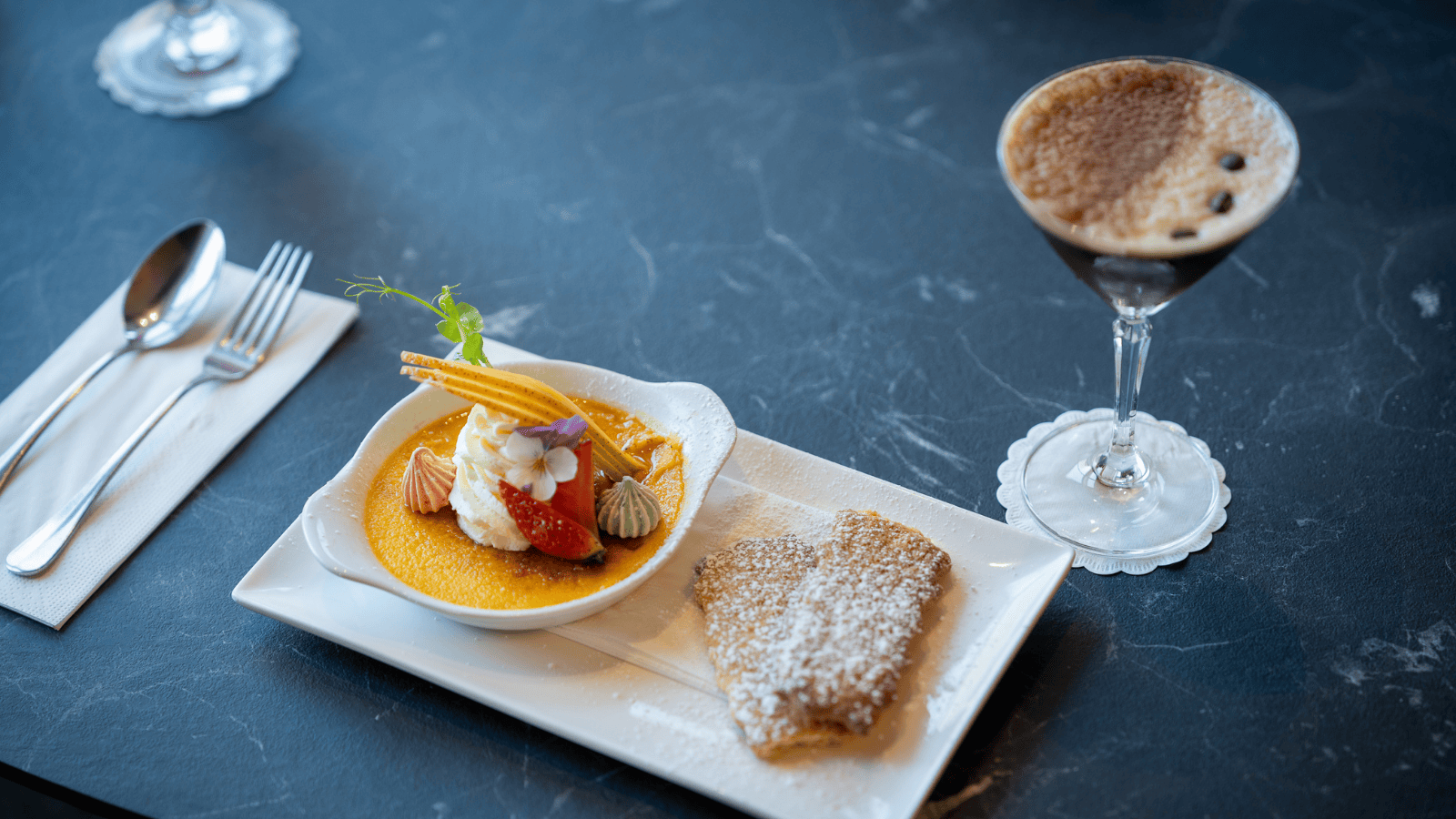 Dining 2